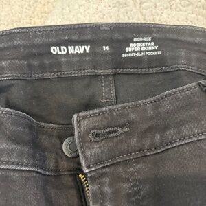 Old Navy Rockstar Super Skinny High Wasted Jeans